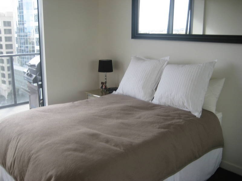 904 / 55 Queens Road, Melbourne VIC 3000