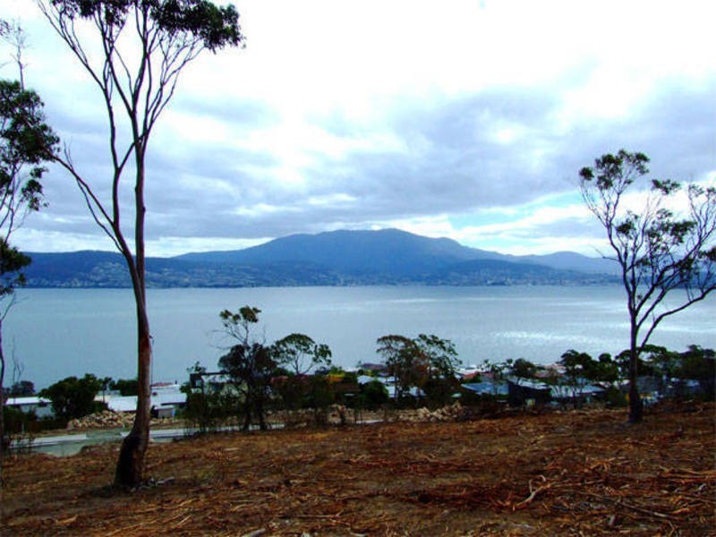 63 Oceana Drive, Howrah TAS 7018