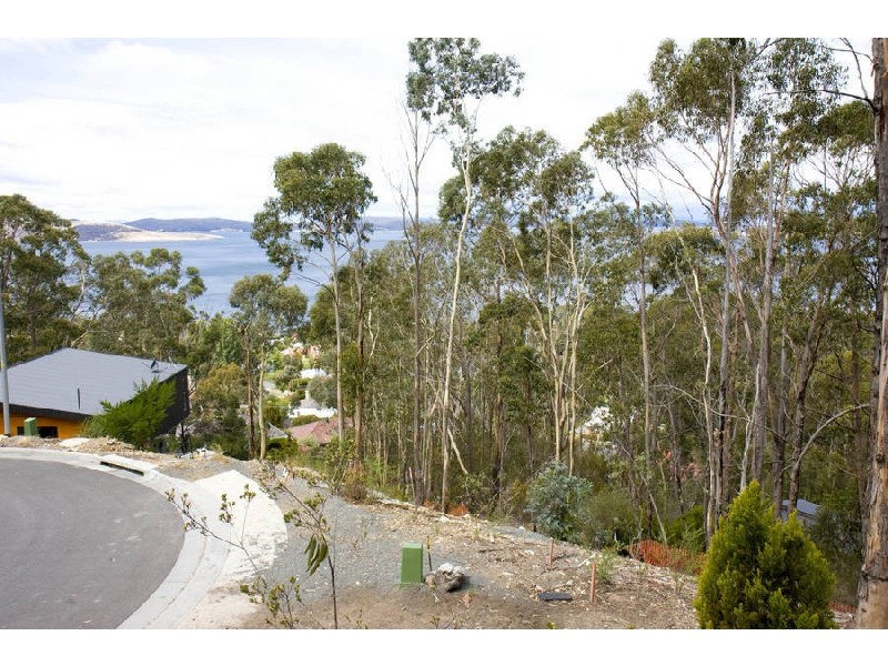 24 Earlwood Court, Taroona TAS 7053