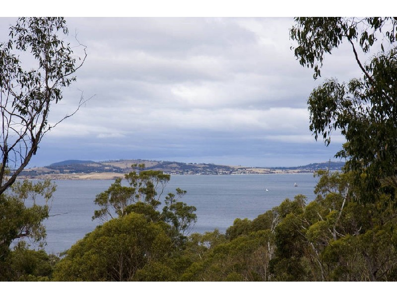 24 Earlwood Court, Taroona TAS 7053
