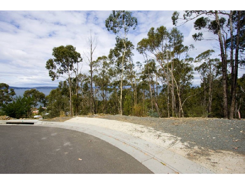 24 Earlwood Court, Taroona TAS 7053