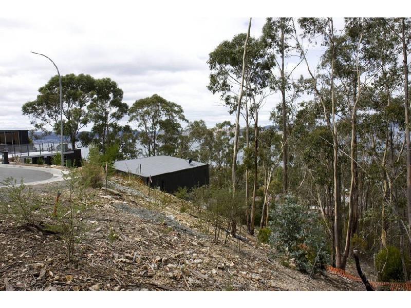 24 Earlwood Court, Taroona TAS 7053