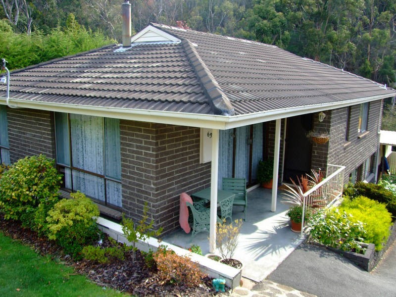 63 Brushy Creek Road, Lenah Valley TAS 7008