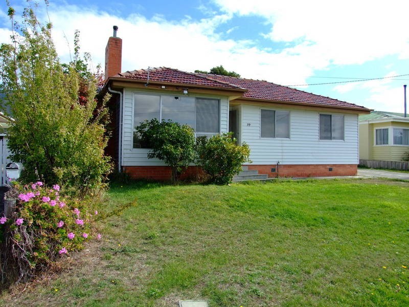 33 Leighland Road, Claremont TAS 7011