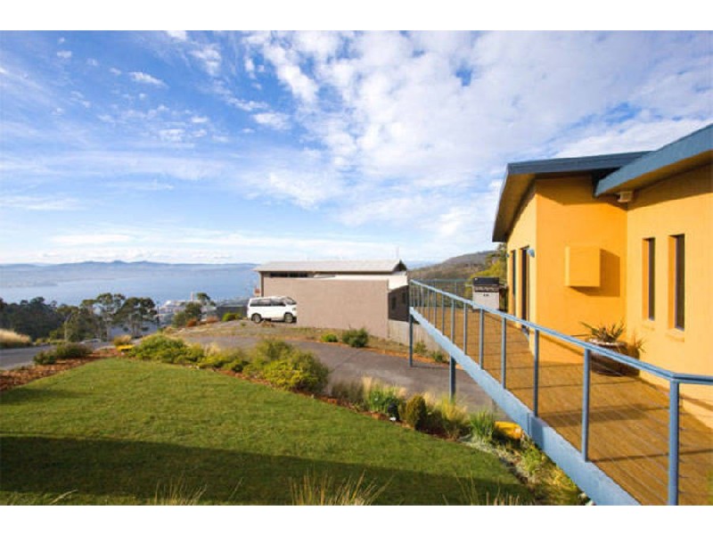 63 Hillcrest Road, Tolmans Hill TAS 7007