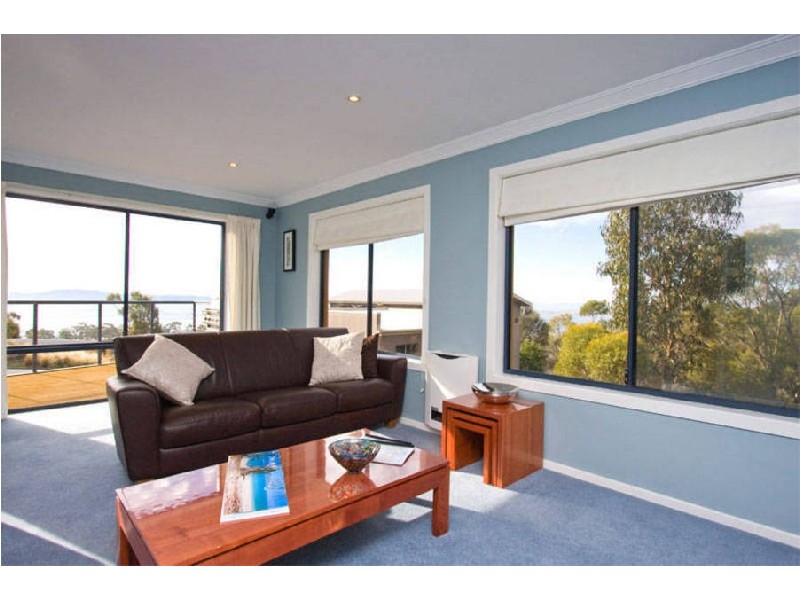 63 Hillcrest Road, Tolmans Hill TAS 7007