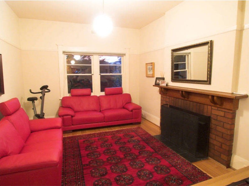 18 Newlands Avenue, Lenah Valley TAS 7008