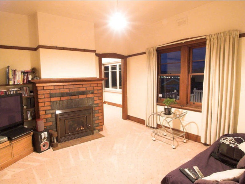 19 Swanston Street, New Town TAS 7008