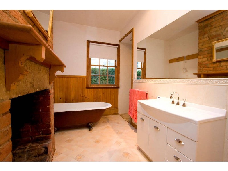 27 Little Arthur Street, North Hobart TAS 7000