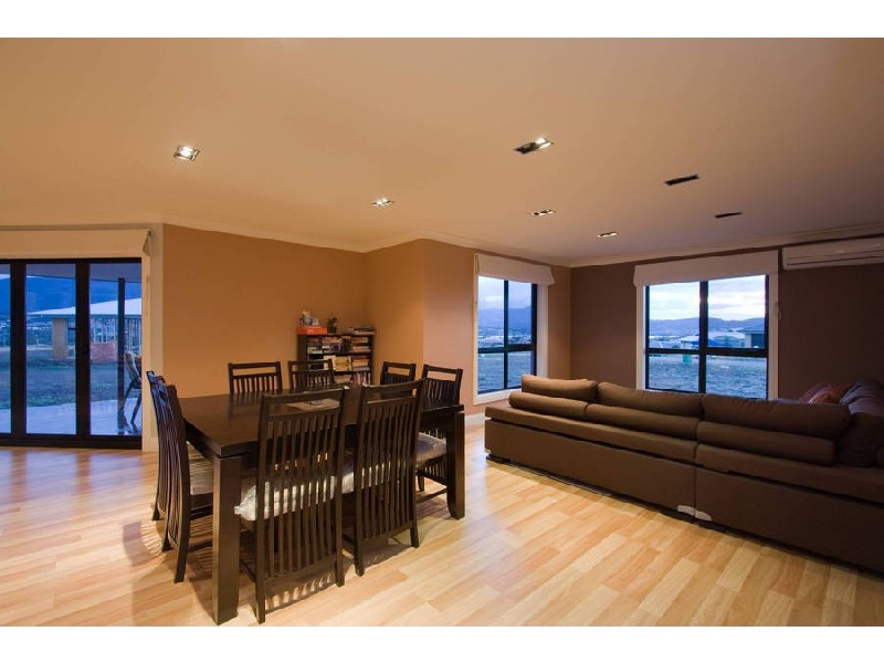 10 Riviera Drive, Old Beach TAS 7017