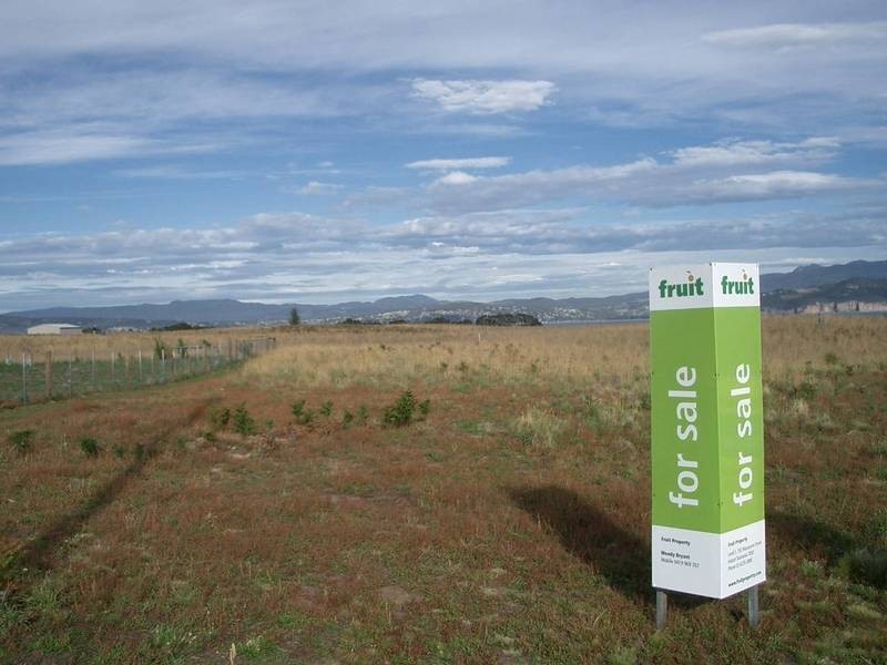 19 Bangor Road, Opossum Bay TAS 7023