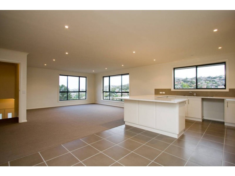 12a Alwyn Rd, Lenah Valley TAS 7008