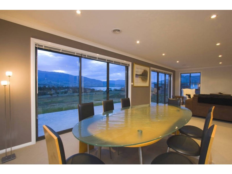 8 Rachel Crescent, Old Beach TAS 7017