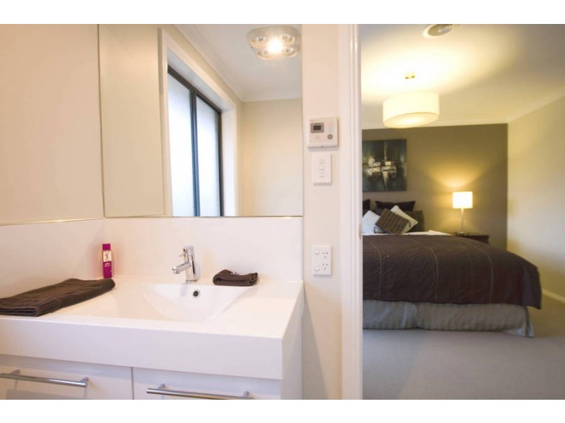 8 Rachel Crescent, Old Beach TAS 7017