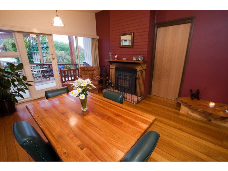 15 Alcides Ave, Lenah Valley TAS 7008