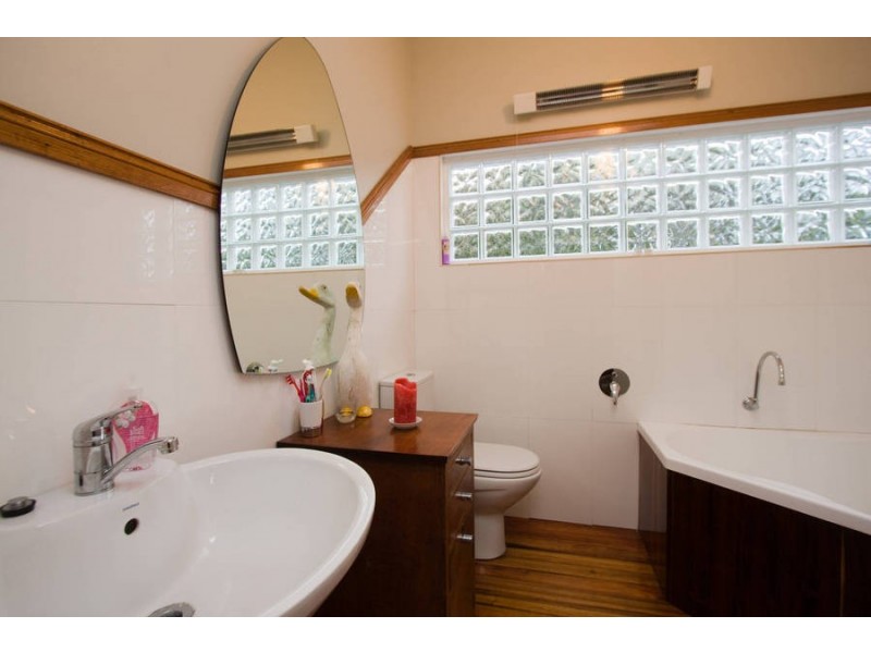 15 Alcides Ave, Lenah Valley TAS 7008