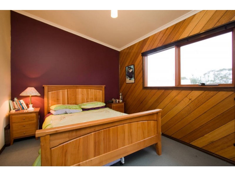 15 Alcides Ave, Lenah Valley TAS 7008