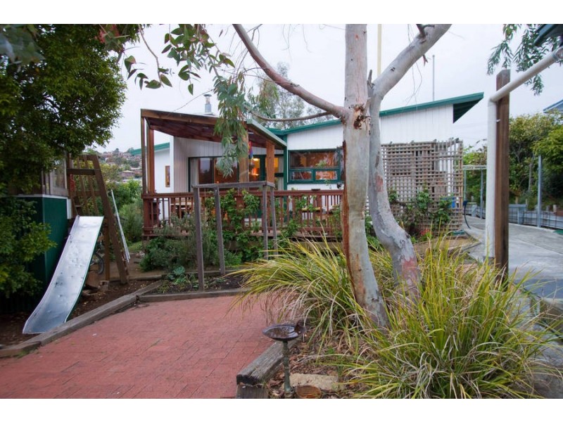 15 Alcides Ave, Lenah Valley TAS 7008