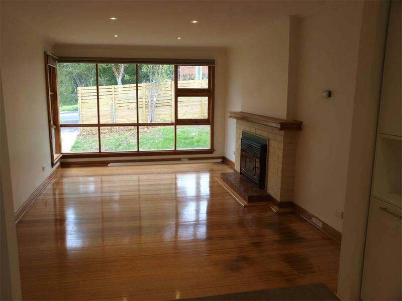 1 Moss Park Drive, New Town TAS 7008