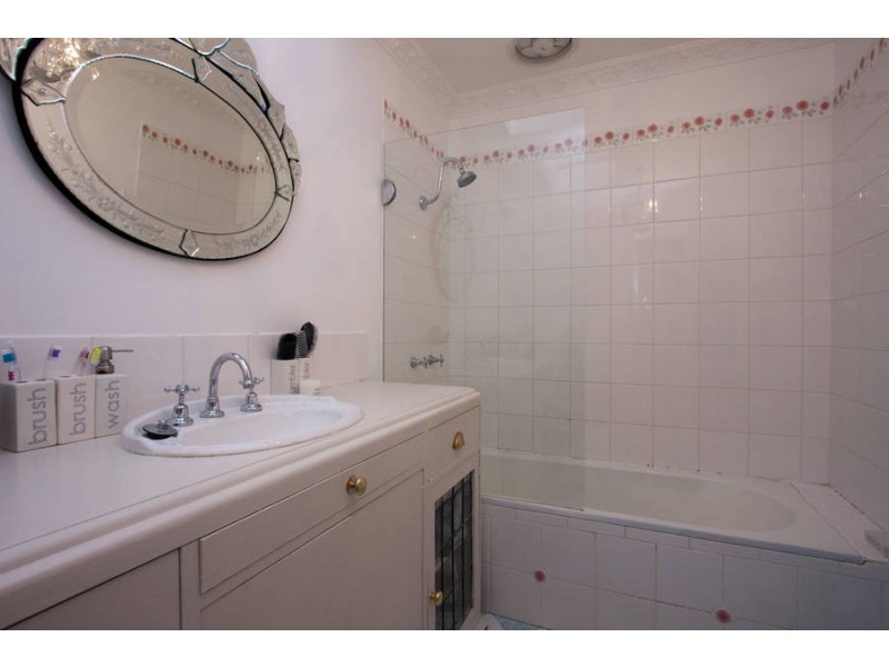 13 Tranmere Road, Howrah TAS 7018