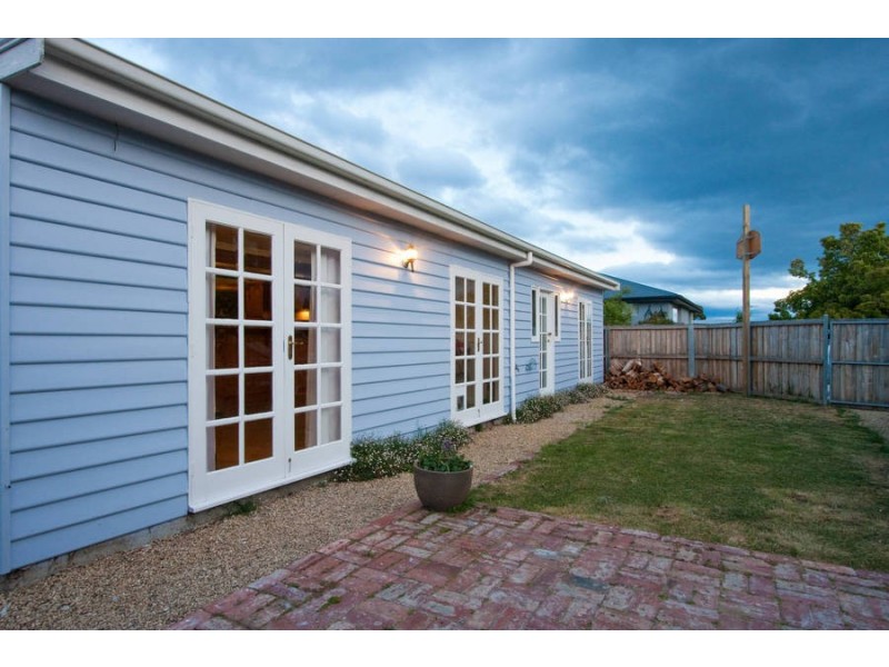 13 Tranmere Road, Howrah TAS 7018