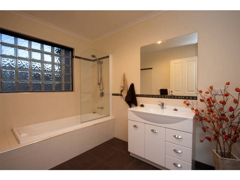 44 Arlunya Street, Tranmere TAS 7018