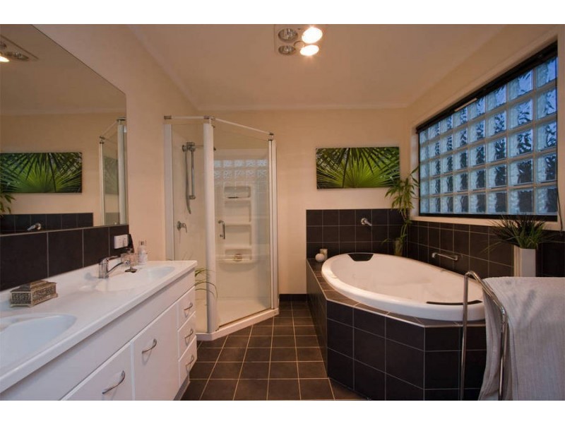 44 Arlunya Street, Tranmere TAS 7018