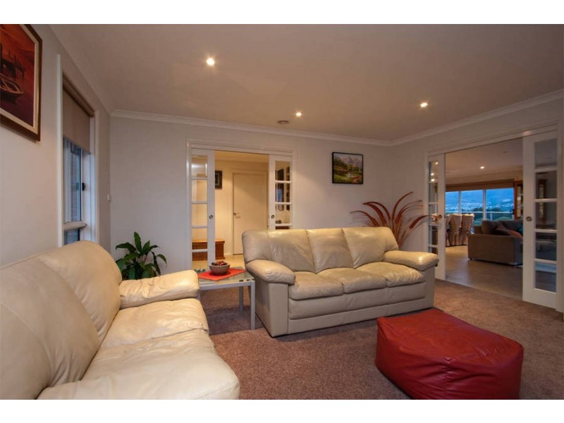 6 Rachel Crescent, Old Beach TAS 7017