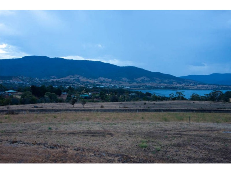 6 Rachel Crescent, Old Beach TAS 7017