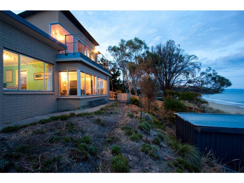 34 Frederick Henry Parade, Cremorne TAS 7024