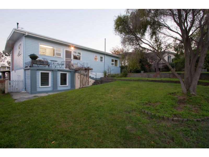 12 Norwood Avenue, Taroona TAS 7053
