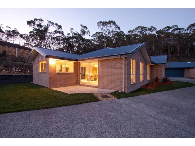 1/628 Oceana Drive, Tranmere TAS 7018