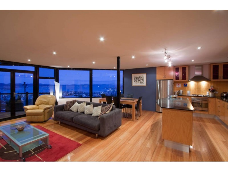 11 Danval Place, West Hobart TAS 7000