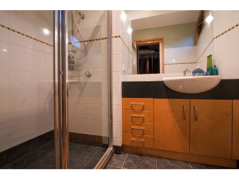 11 Danval Place, West Hobart TAS 7000
