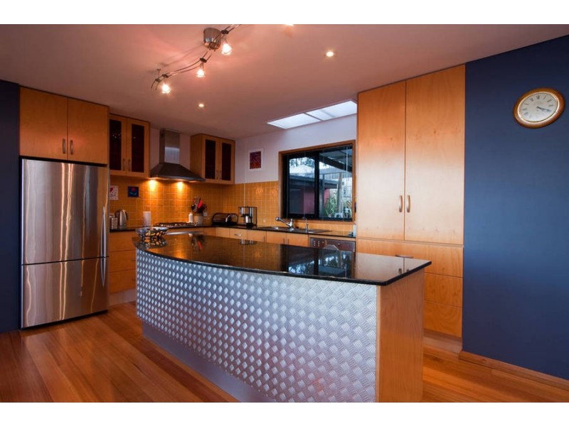 11 Danval Place, West Hobart TAS 7000