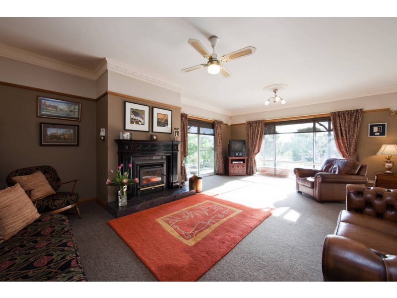 11 Hanslows Road, Cambridge TAS 7170