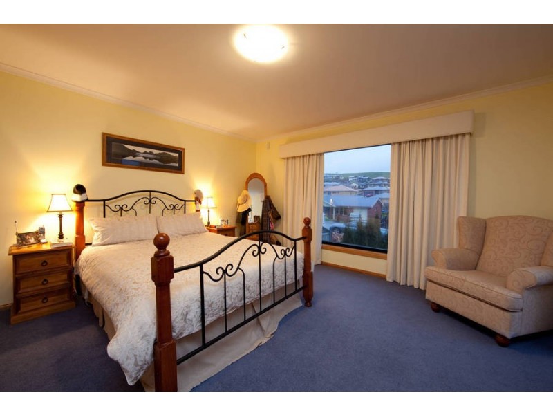 6 Virgilians Drive, Austins Ferry TAS 7011