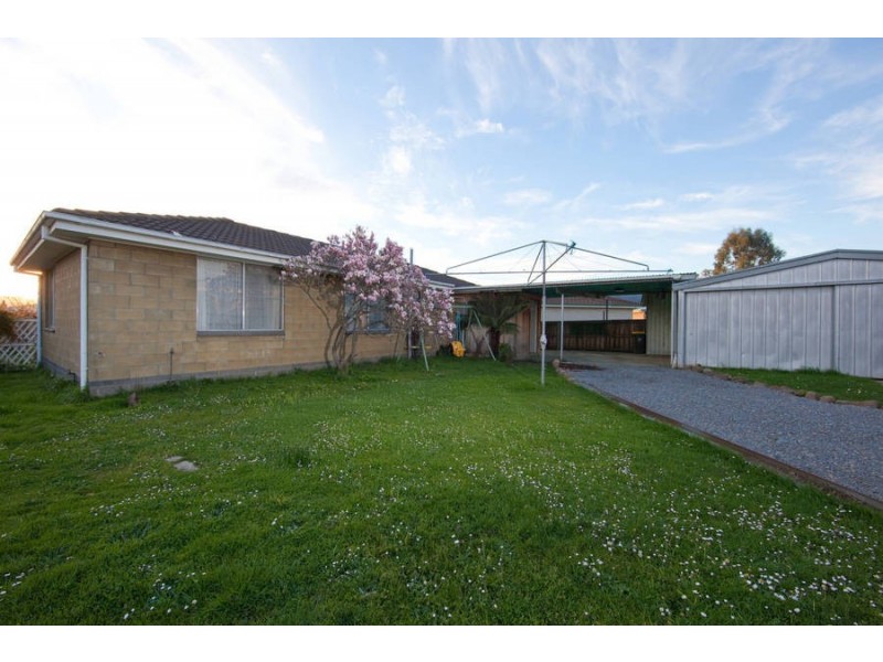 2 Henry Crescent, New Norfolk TAS 7140
