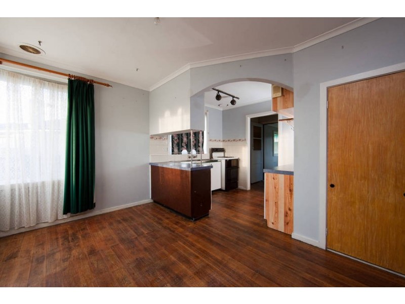 2 Henry Crescent, New Norfolk TAS 7140