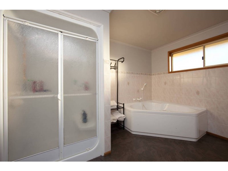 11 Grevillea Avenue, Old Beach TAS 7017