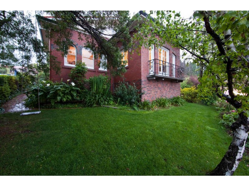 1 McTavish Avenue, North Hobart TAS 7000