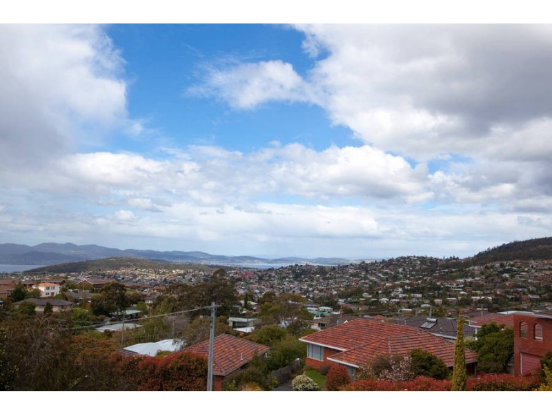 6 Gurney Court, Lenah Valley TAS 7008