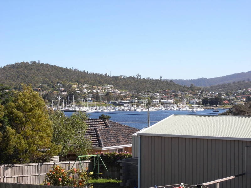 21A East Derwent Highway, Rose Bay TAS 7015
