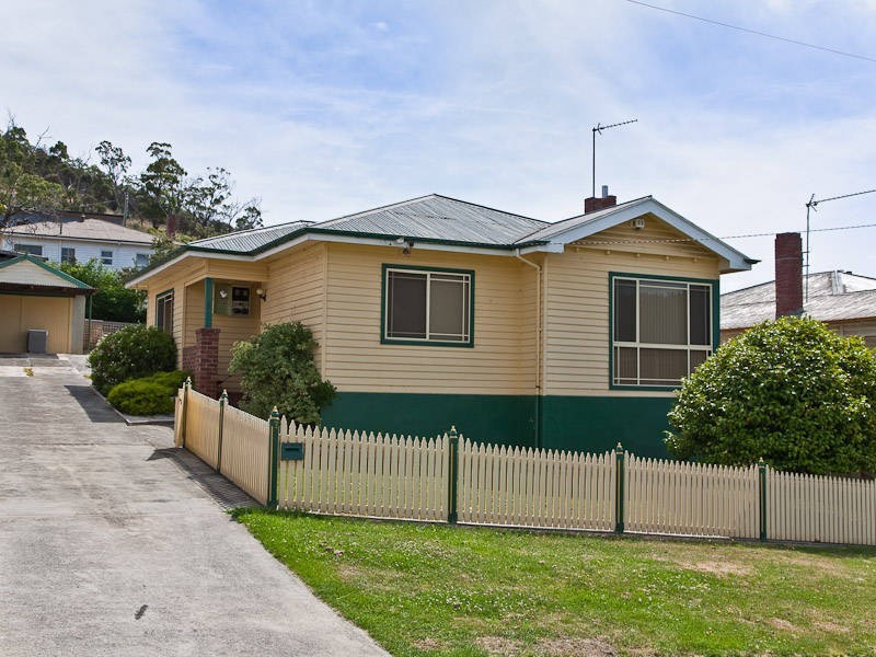 7 Barnett Avenue, New Norfolk TAS 7140