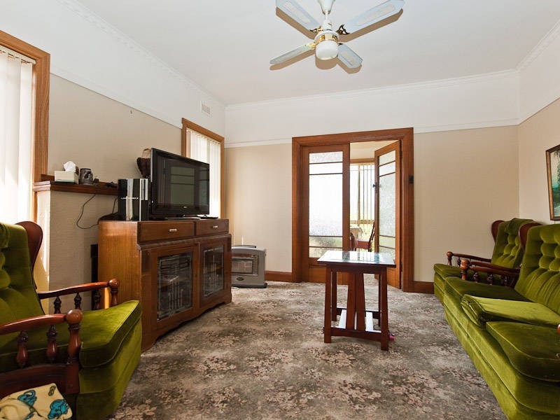 7 Barnett Avenue, New Norfolk TAS 7140