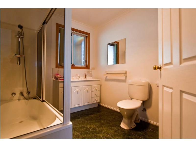 20 Poulters Road, New Norfolk TAS 7140