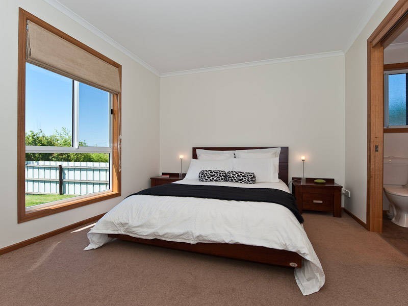 1 Henty Close, Old Beach TAS 7017