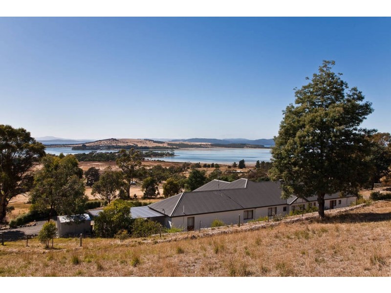 32 Delphis Drive, Sandford TAS 7020