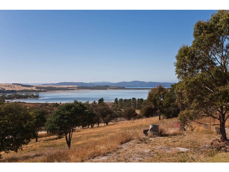 32 Delphis Drive, Sandford TAS 7020
