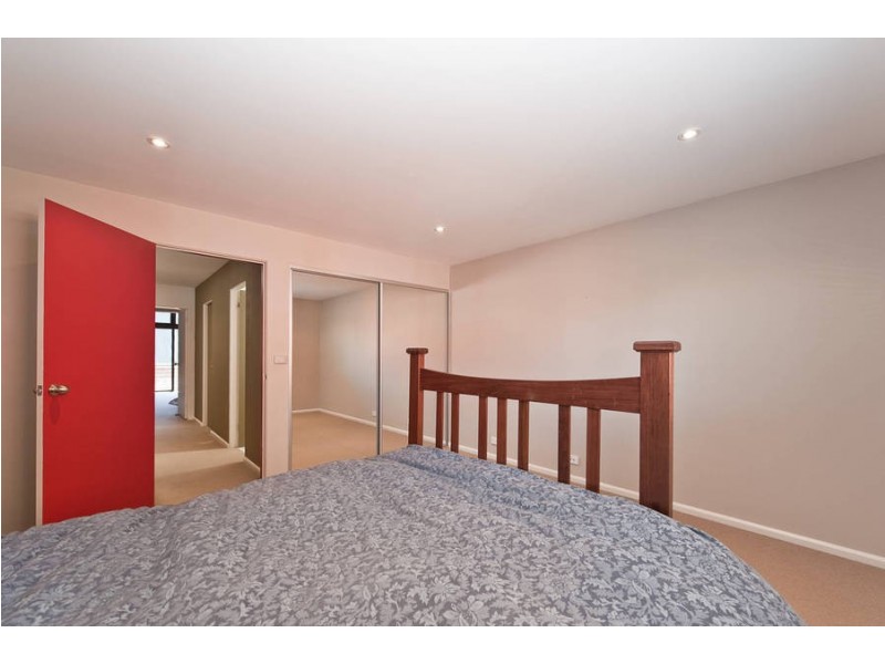 16/1 Creswells Row, Hobart TAS 7000